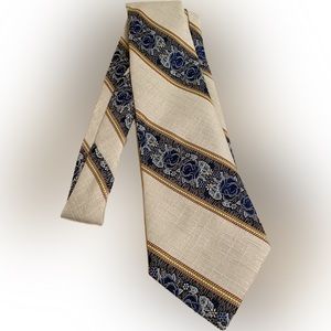 White and Blue Floral All Polyester Custom Cravatieur Neck Tie Half Length 28 in